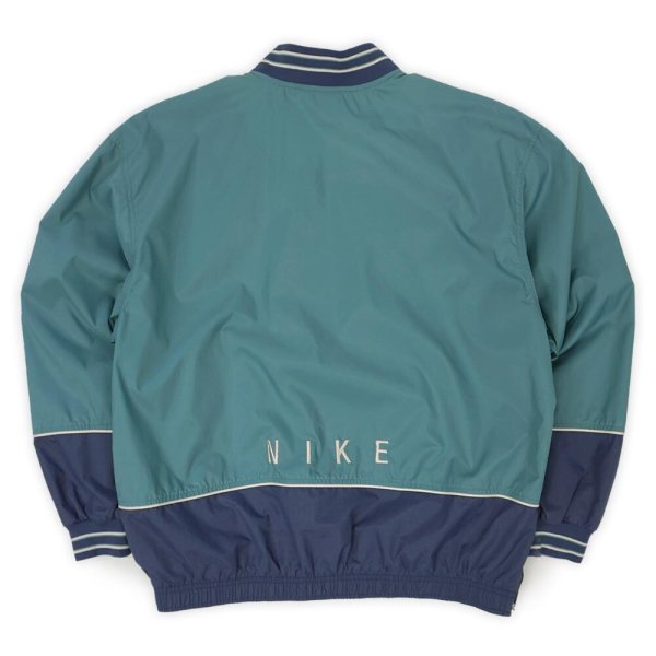 画像2: 90's NIKE プルオーバー ナイロンジャケット (2)