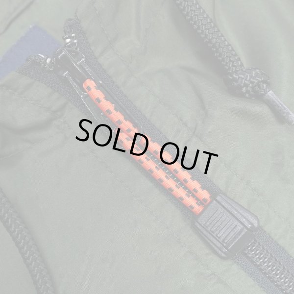 画像4: Late 90's OLD GAP ナイロンアノラック "OLIVE" (4)