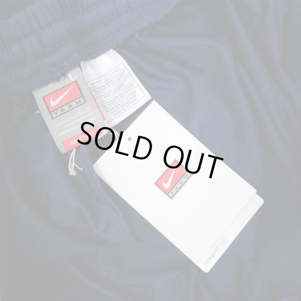 画像3: 00’s NIKE ルーズフィット ナイロンショーツ ”DRI-FIT / DEADSTOCK" (3)