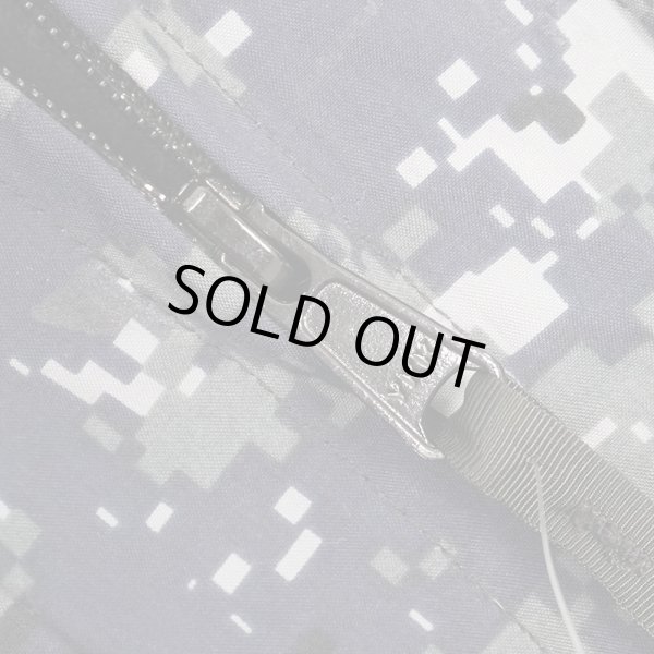 画像3: 00's US.NAVY NWU Type1 GORE-TEX PARKA "M-R / with Fleece Liner" (3)