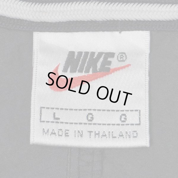 画像2: 90's NIKE Vネック ナイロンプルオーバー (2)