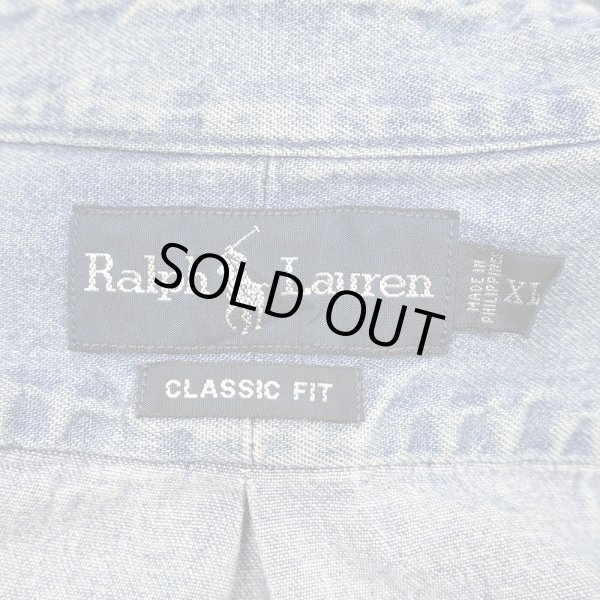 画像2: 00's Polo Ralph Lauren デニムボタンダウンシャツ "企業ロゴ刺繍 / CLASSIC FIT" (2)