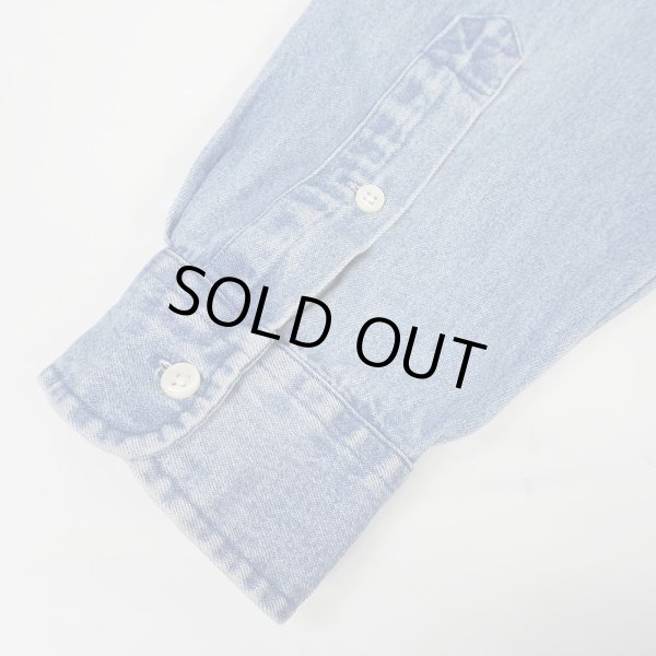 画像4: 00's Polo Ralph Lauren デニムボタンダウンシャツ "企業ロゴ刺繍 / CLASSIC FIT" (4)