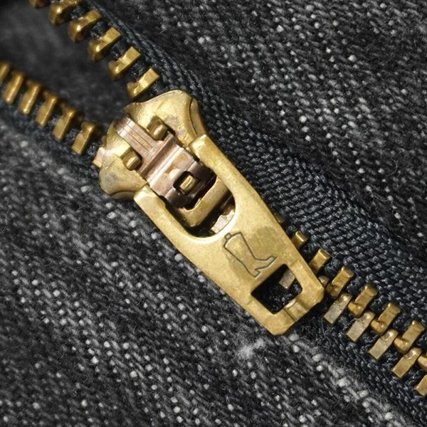 画像4: 90's RUSTLER 先染めブラックデニムパンツ "MADE IN USA / W38 L32" (4)