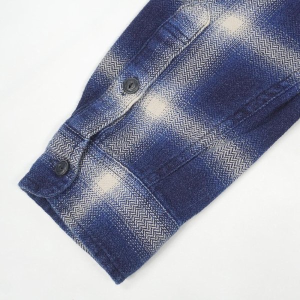 画像4: 10's GAP フランネル ワークシャツ "Ombre Plaid" (4)