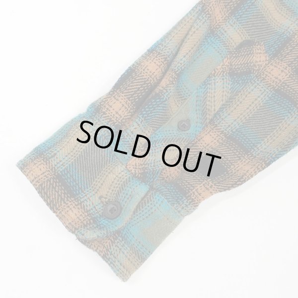 画像4: 00's NO BOUNDARIES フーディーネルシャツ "Ombre Plaid" (4)