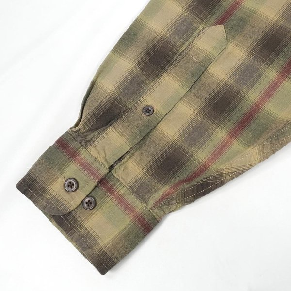 画像4: 90's KHAKI'S by ARROW レギュラーカラーシャツ "Cotton × Rayon / Ombre Plaid" (4)