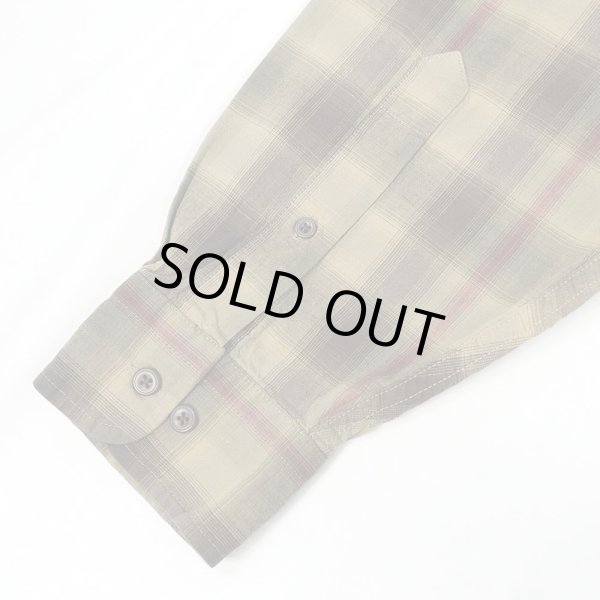 画像4: 90's KHAKI'S by ARROW レギュラーカラーシャツ "Cotton × Rayon / Ombre Plaid" (4)