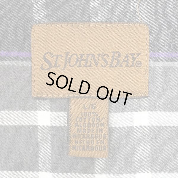 画像2: 00's ST JOHN'S BAY フランネルボタンダウンシャツ "Black Plaid" (2)