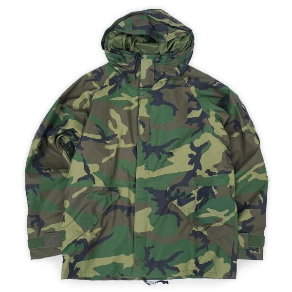 画像1: 00's US.Armed Forces ECWCS ウッドランドカモ柄 GORE-TEX PARKA "DEADSTOCK / LARGE-REGULAR" (1)