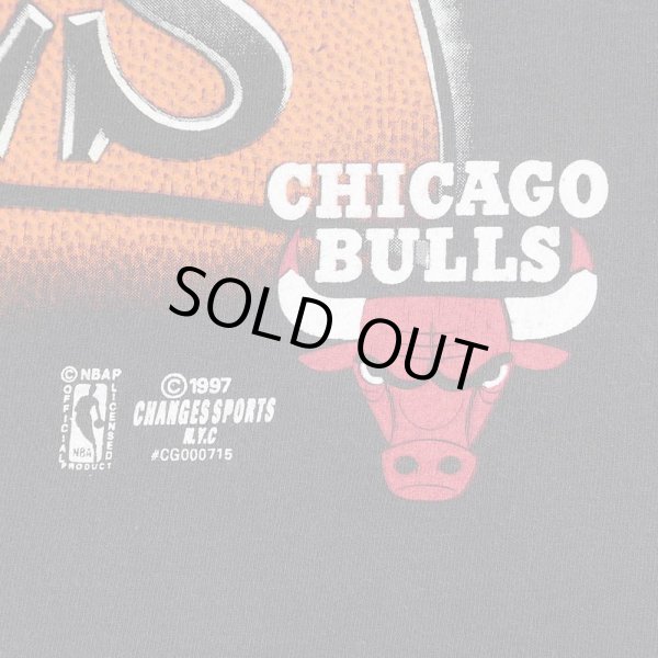 画像2: 90's CHICAGO BULLS プリントTシャツ "MADE IN USA" (2)