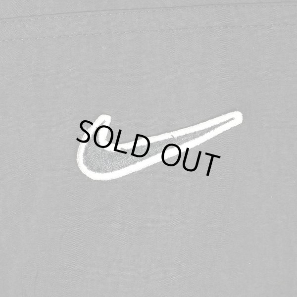 画像3: 90's NIKE Vネック ナイロンプルオーバー “BLACK” (3)