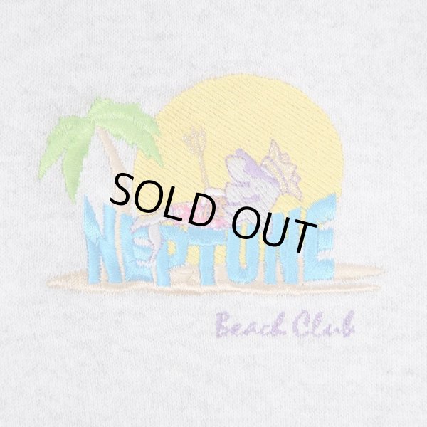 画像2: 90's NEPTUNE Beach Club ロゴ刺繍 スウェット “MADE IN USA” (2)