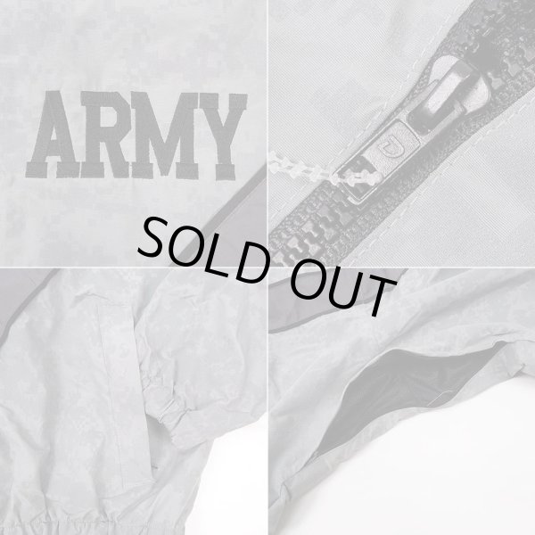 画像4: 00's US.ARMY IPFU ピクセルカモ柄 ナイロントレーニングジャケット "DEADSTOCK" (4)