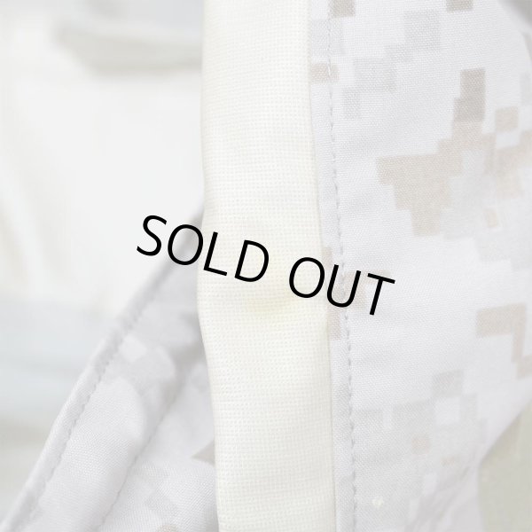 画像5: 00's US.NAVY NWU TYPE2 AOR1 GORE-TEX PARKA "DEADSTOCK / MEDIUM-SHORT" (5)