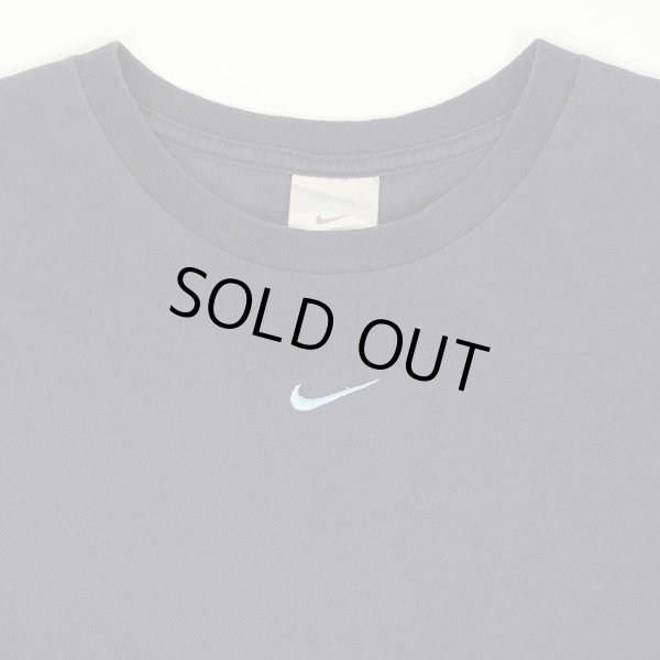 画像2: Early 00's NIKE センタースウォッシュロゴ Tシャツ ”Fade Navy" (2)