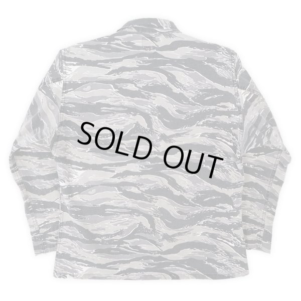 画像2: 90's ATLANCO タイガーストライプカモ柄 BDUジャケット "LARGE-REGULAR / MADE IN USA" (2)