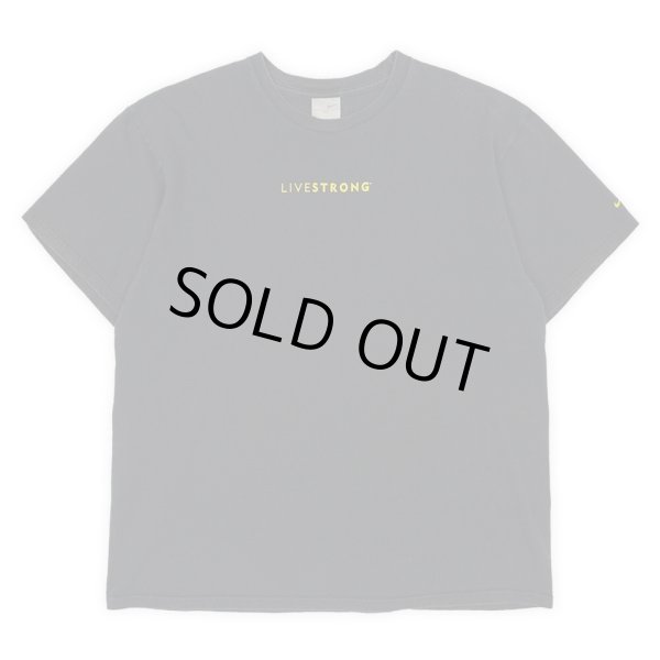 画像1: 00's NIKE LIVESTRONG ロゴプリントTシャツ (1)