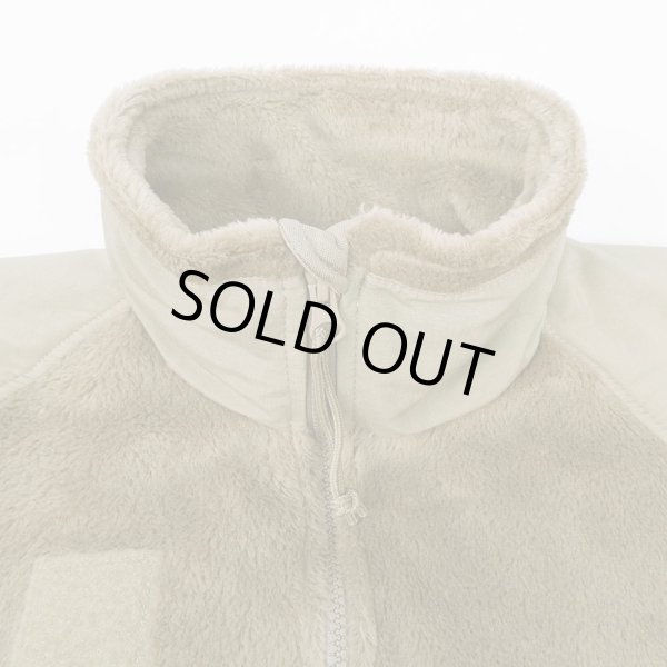 画像4: 【COYOTE BROWN / DEADSTOCK / MEDIUM-REGULAR】US. Armed Forces ECWCS GEN3 LEVEL3 POLARTEC フリースジャケット (4)