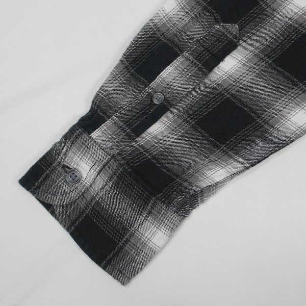 画像4: 00's CHAPS フランネル ボタンダウンシャツ "Ombre Plaid" (4)