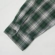 画像4: 90-00's ST.JOHN'S BAY フランネルボタンダウンシャツ "Green Ombre Plaid" (4)