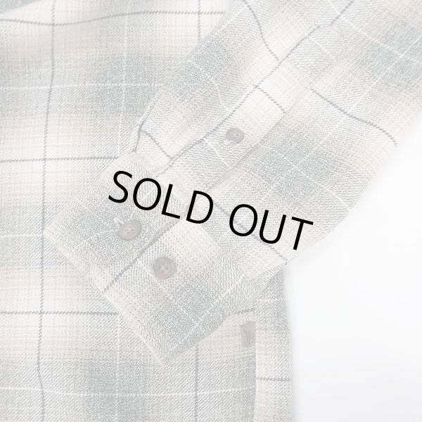 画像4: Late 90's ST JOHN'S BAY フランネル ボタンダウンシャツ "Ombre Plaid" (4)