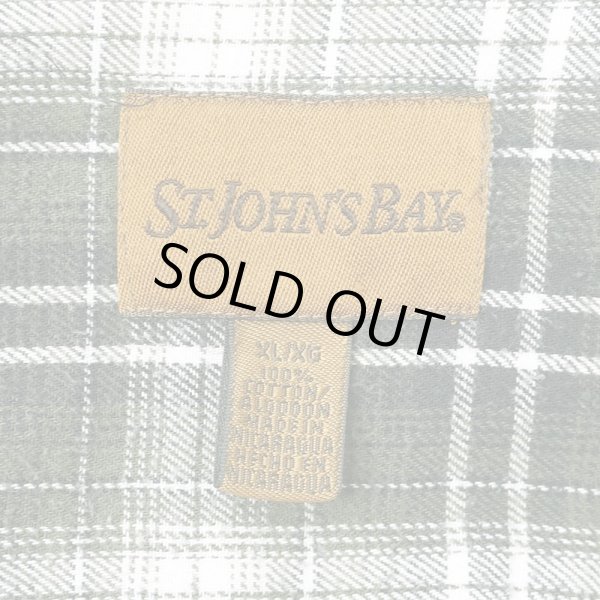 画像2: 90-00's ST.JOHN'S BAY フランネルボタンダウンシャツ "Olive Ombre Plaid" (2)