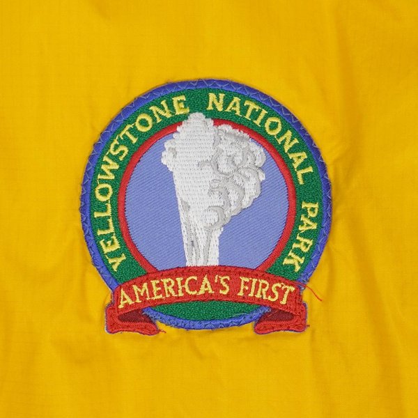 画像2: 90-00's KAHLUA パディングベスト "YELLOWSTONE NATIONAL PARK" (2)