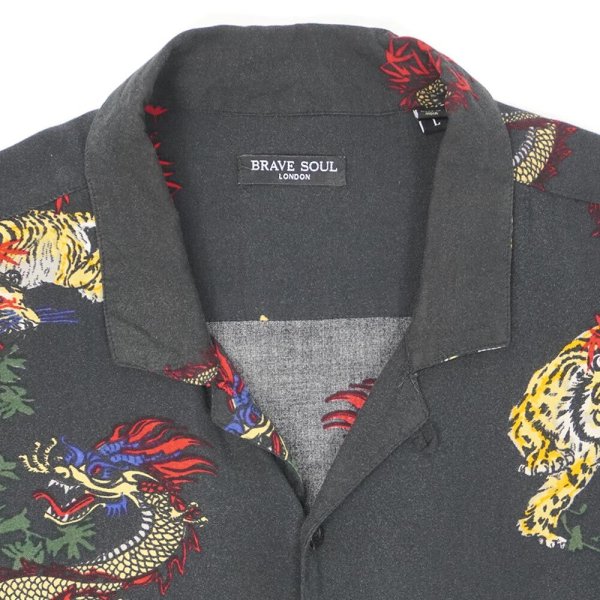 画像3: 00's BRAVE SOUL LONDON S/S レーヨンオープンカラーシャツ "BLACK BASE" (3)