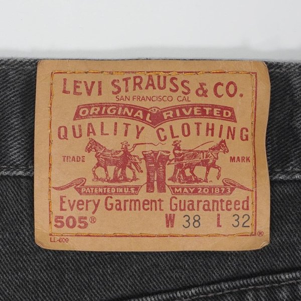 画像3: Early 00's Levi's 505 ブラックデニムパンツ "MADE IN USA / W38 L32" (3)