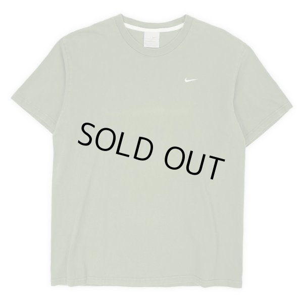 画像1: 00's NIKE スウォッシュロゴ刺繍 Tシャツ "OLIVE" (1)