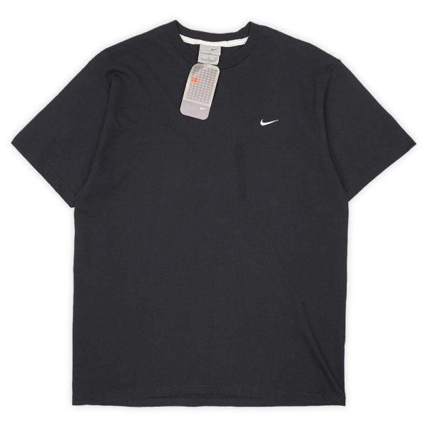 画像1: 00's NIKE スウォッシュ ロゴ刺繍 Tシャツ "BLACK / DEADSTOCK" (1)