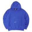 画像1: 90-00's NIKE センタースウォッシュロゴ スウェットパーカー "FADE BLUE" (1)