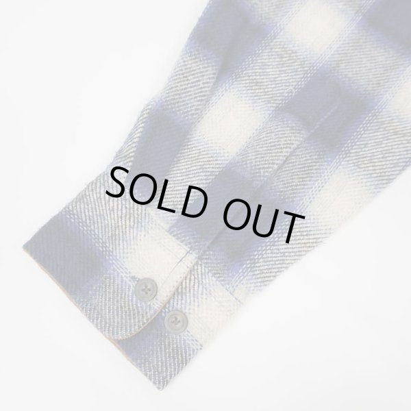 画像4: Late 90's ST. JOHN'S BAY ヘビーネルシャツ "Navy Ombre Plaid" (4)