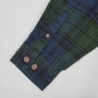 画像4: 00's FIELD & STREAM ヘビーネルシャツ “Green×Navy Plaid” (4)