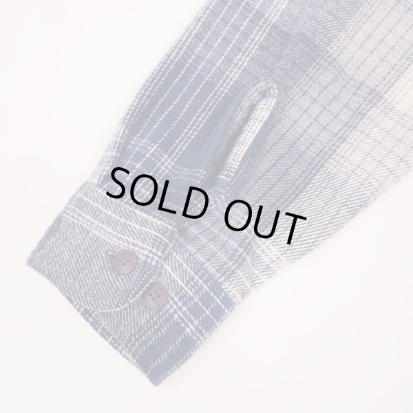 画像4: Late 90's ST. JOHN'S BAY ヘビーネルシャツ (4)