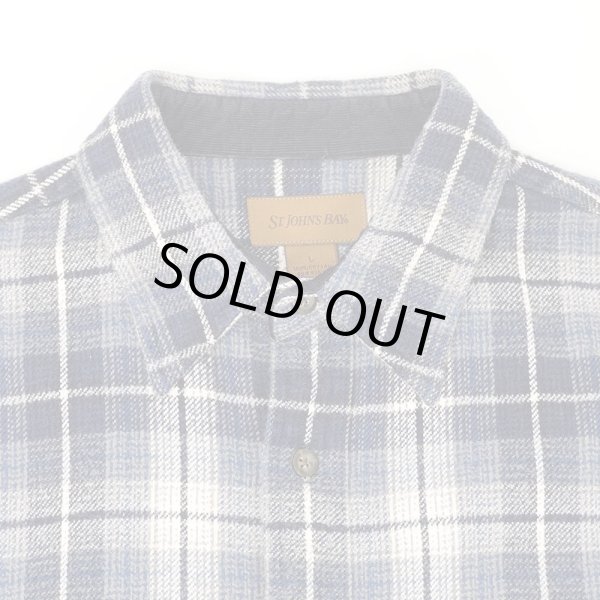 画像3: Late 90's ST JOHN'S BAY ヘビーネルシャツ "Navy Ombre Plaid" (3)