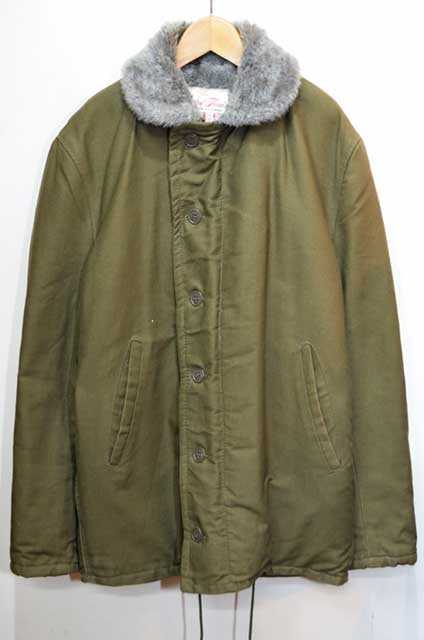 SWEAT&PARKA3点・OUTER3点・PANTS1点・DEADSTOCK1点・ブログUPしました。