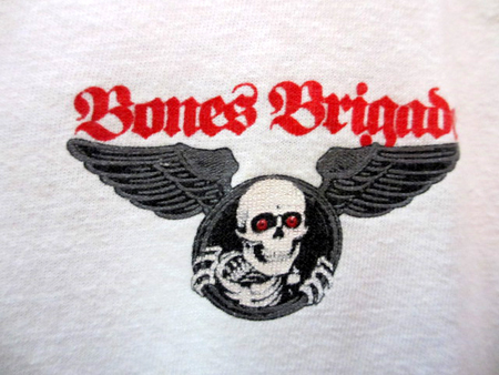 POWELL　BONES　Tシャツ