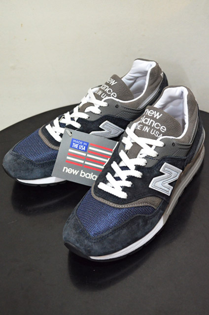 NEW BALANCE MNV “MADE in U.S.A.”   used&vintage box Hi smile