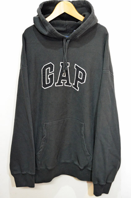 GAPのスウェットパーカー