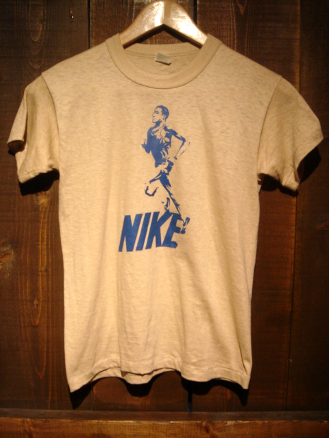 NIKE他社ボディーTee